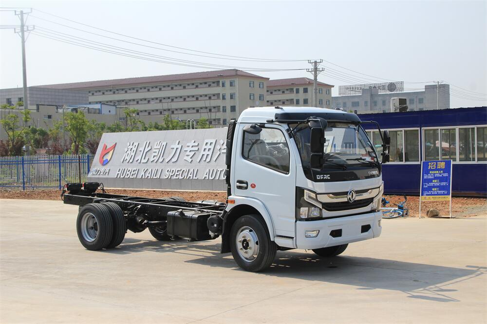 東風大多利卡（3800，朝柴170）國六內飾照片圖